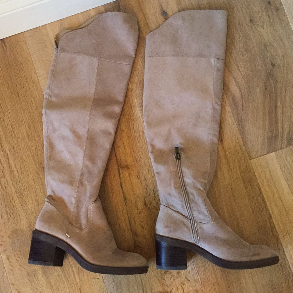 Kenneth Cole reaction knee high heeled boots